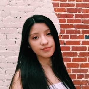 Meet your Posher, Adriana